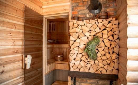 Mantenimiento y inspección regular de la estufa de sauna.